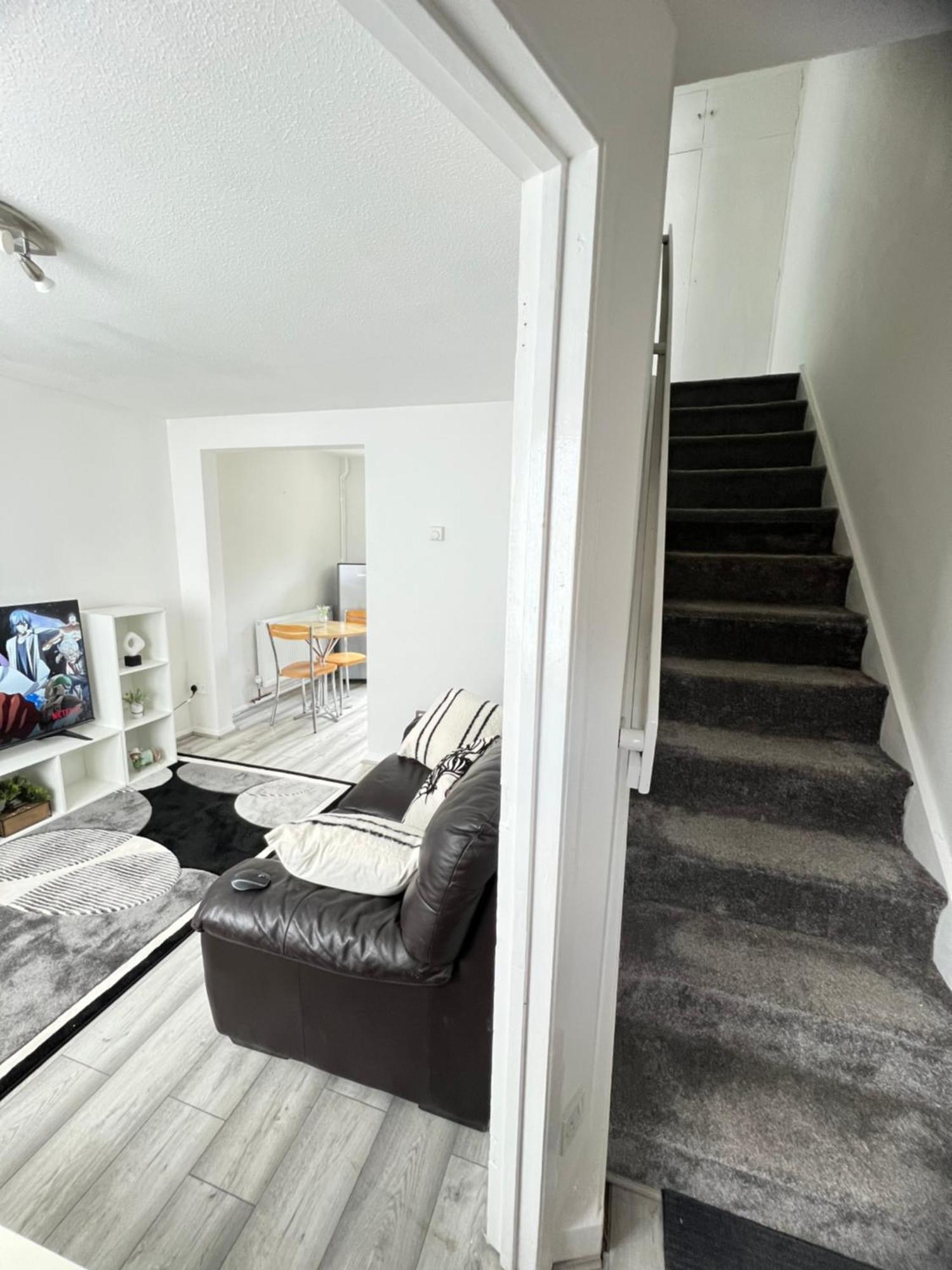 Auxano Apartments Londra Dış mekan fotoğraf
