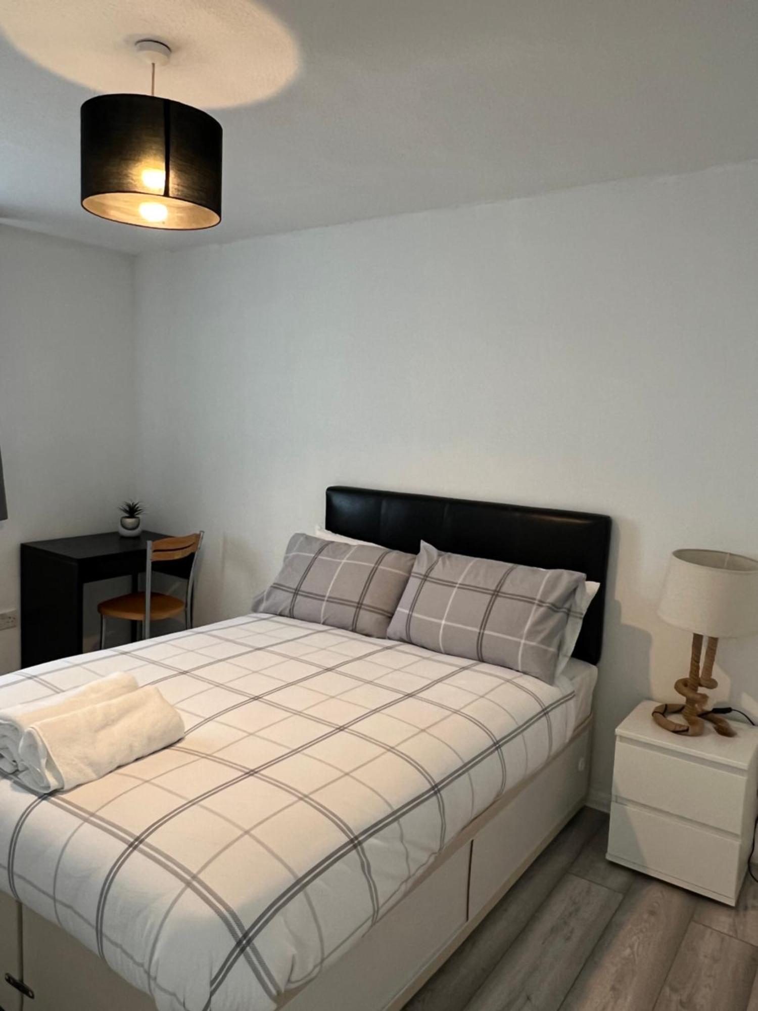 Auxano Apartments Londra Dış mekan fotoğraf